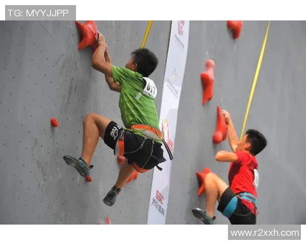 北京飞盘队在攀岩联赛中的团队协作表现分析与点评 北京飞盘队在攀岩联赛中的团队协作表现分析与点评